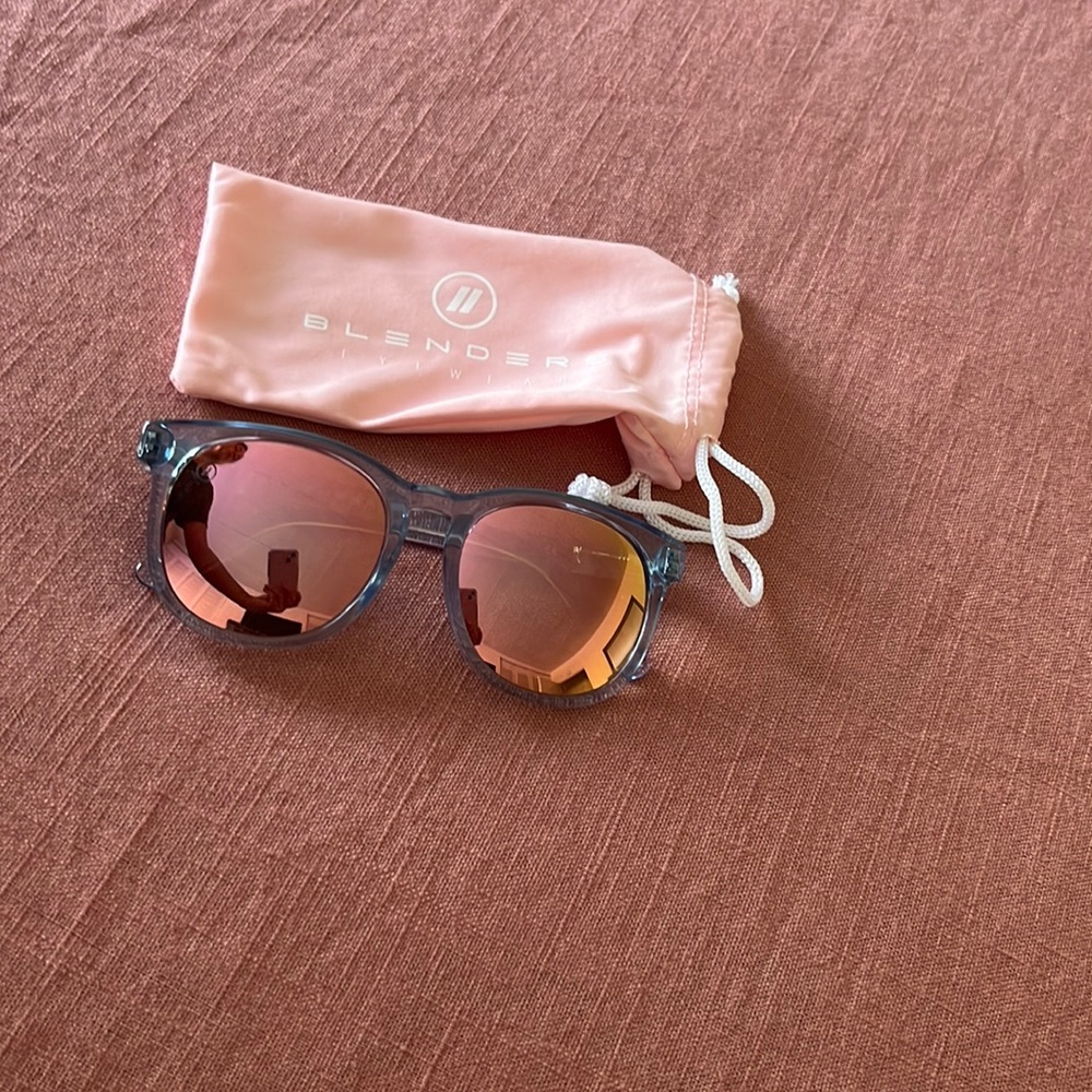 Blenders Women’s sunglasses